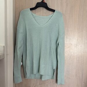Lululemon Mint Green Women's v neck Sweater